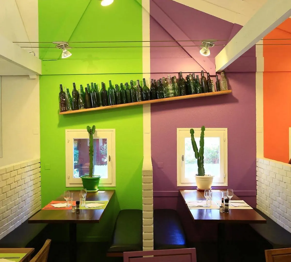 Hotel Kyriad Aix-En-Provence Mas Des Oliviers